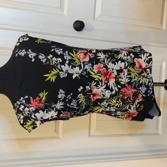 White House Black Market Floral Asymmetrical Blouse - Black, Red, Yellow - Picture 4 of 6